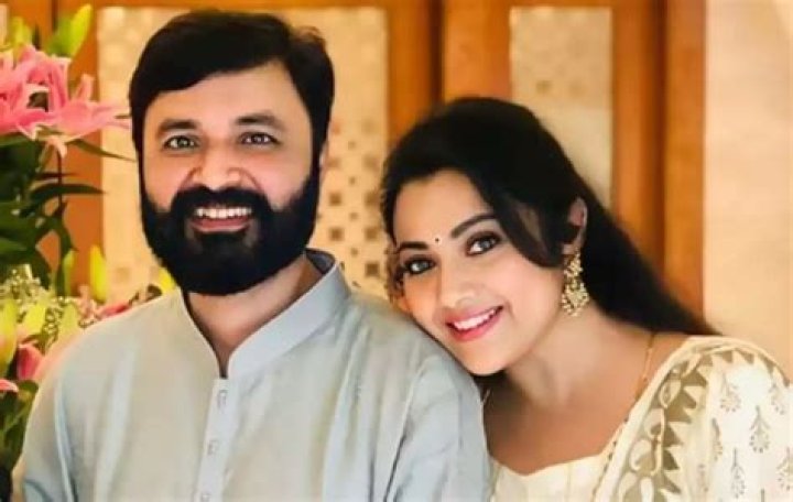 Actress Meena Biography, Age, Wiki, Husband, Net Worth, Career
