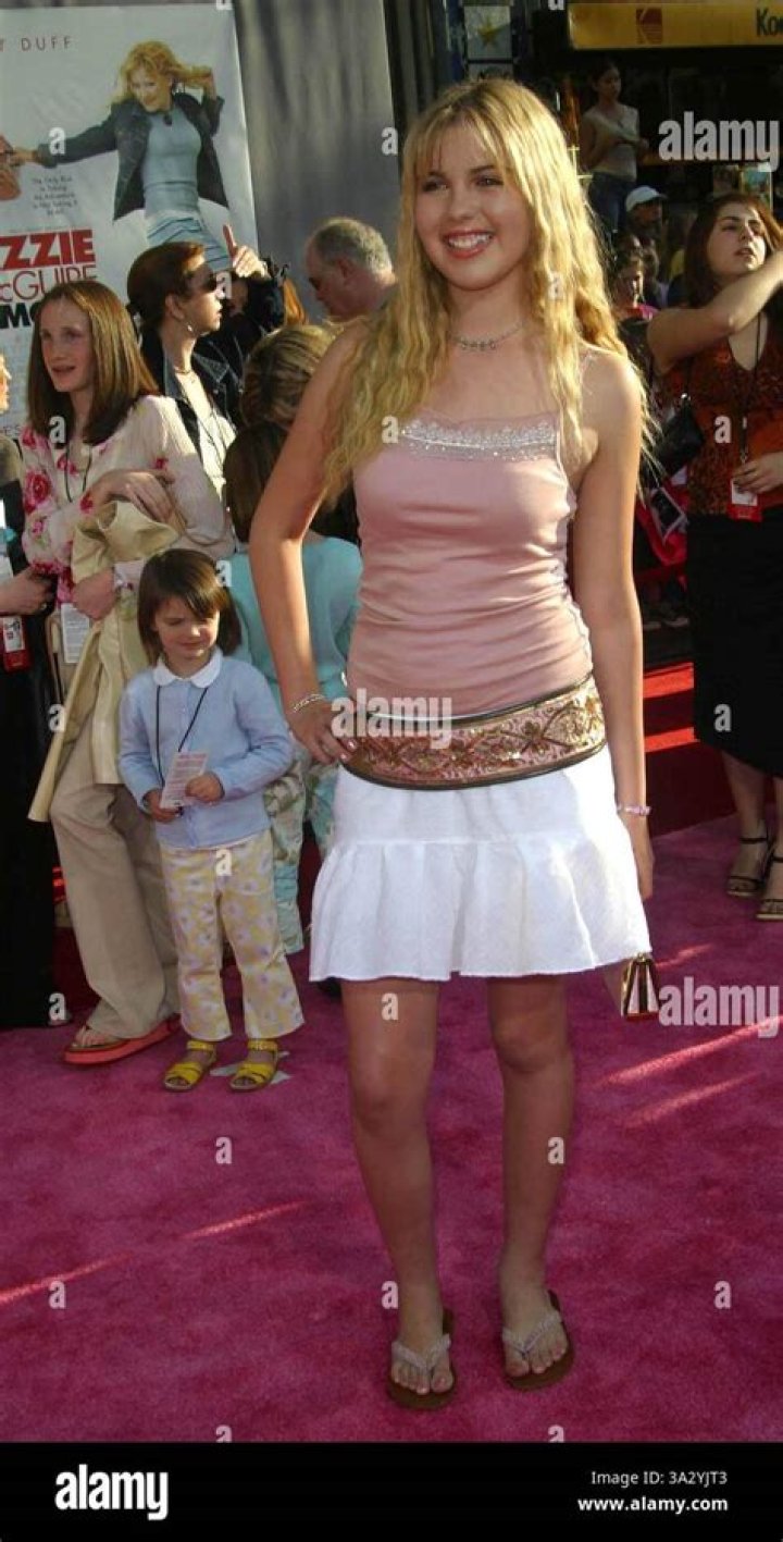 
Ashlie Brillault Wiki, Age, Daughter, Husband & Married