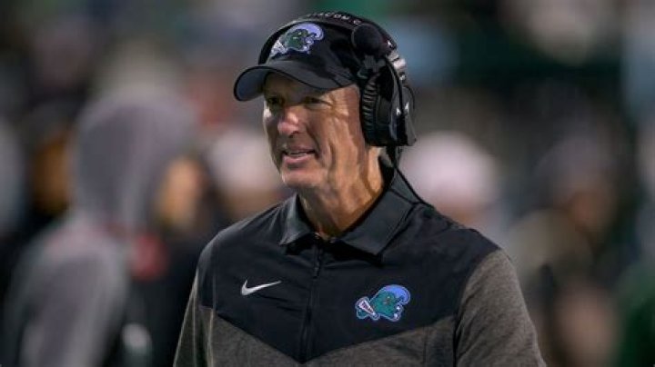 IRS filings reveal contract numbers for Tulane coach Willie Fritz and AD Troy Dannen