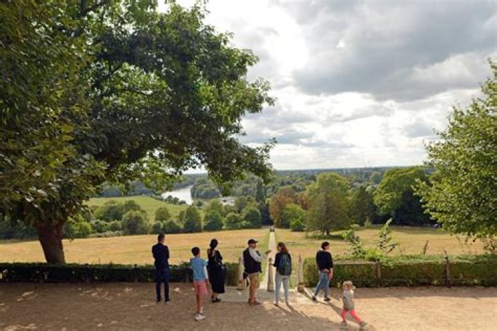 Low crime and great schools: which boroughs rate highest for tenants with families?