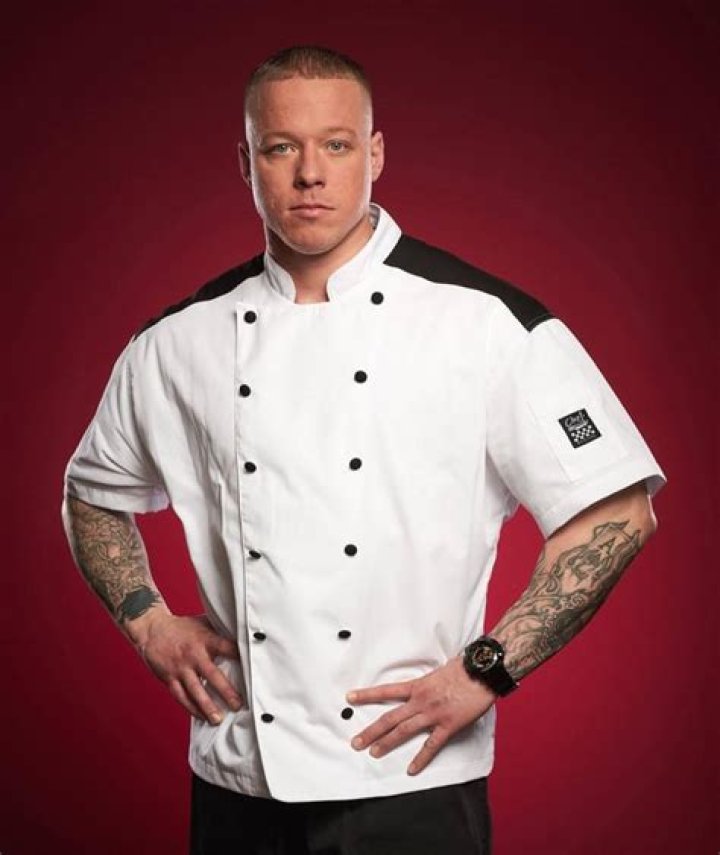 Notes on former WWE wrestler Luna Vachon's son on FOX television's "Hell's Kitchen"