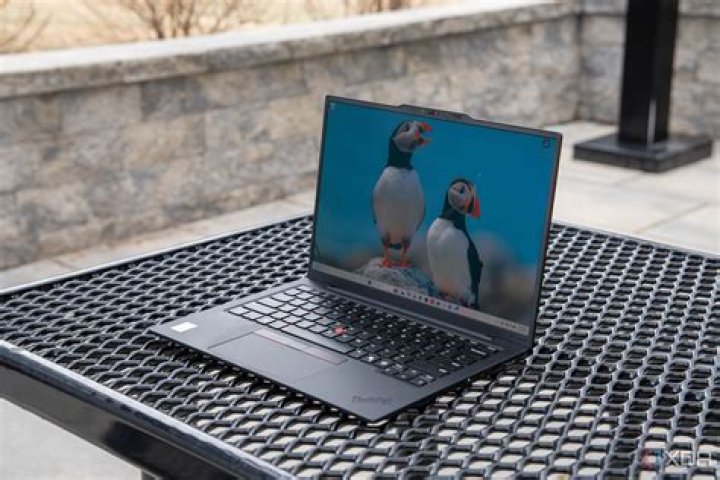 Traveling with the ThinkPad X1 Carbon: The Good and the Bad