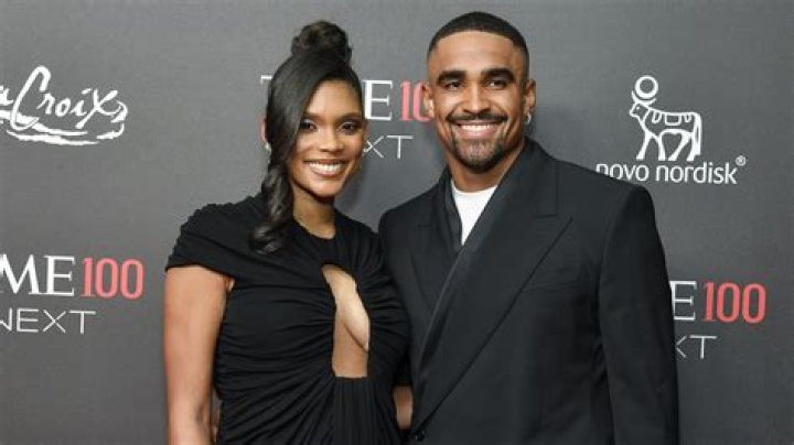 Who is Jalen Hurts Ex-Girlfriend Bry Burrows? bio-photo-family